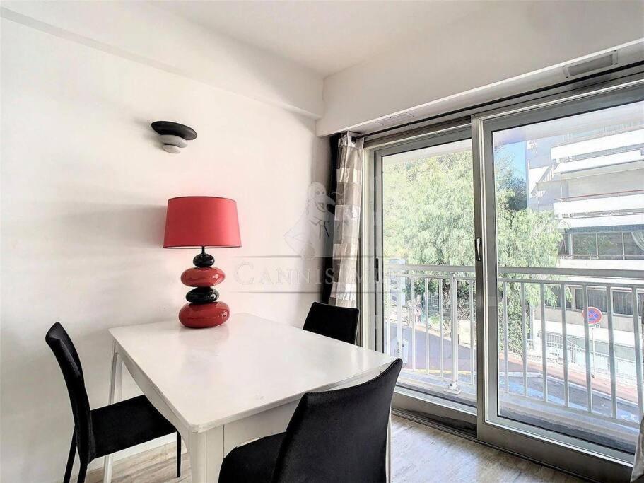 Grand 2 Pieces- Marche Forville Appartement *