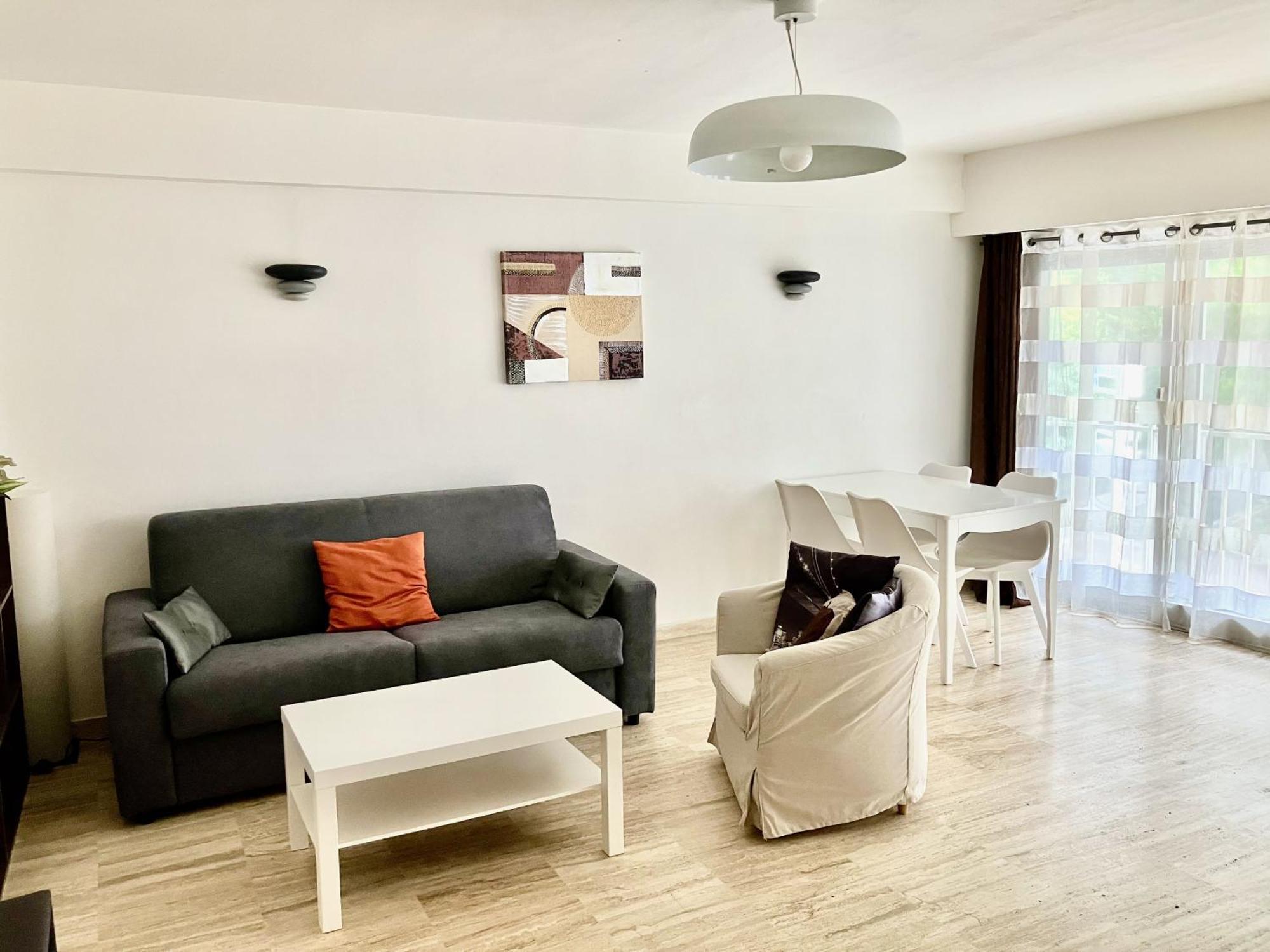 Grand 2 Pieces- Marche Forville Appartement *